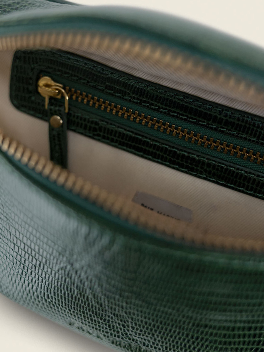 photo-vue-interieure-sac-banane-cuir-vert-labanane-1960-paul-marius-m503-l-dg