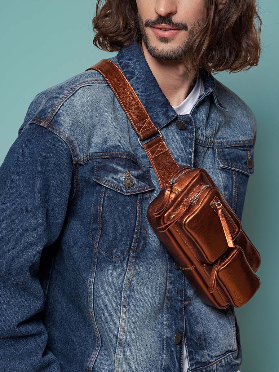 sac-banane-cuir-cuivre-labanane-90s-ginger-vue-zoom-matiere-m86-m-o