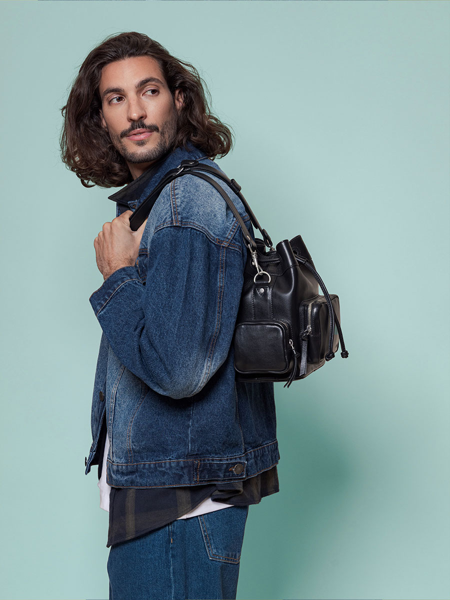 sac-seau-cuir-leseau-90s-noir-vue-zoom-matiere-w57-b