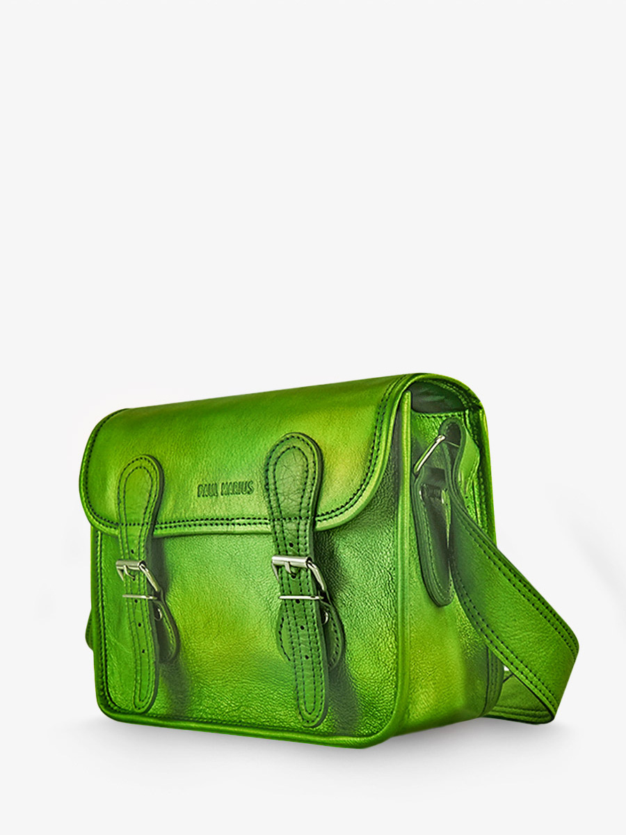 photo-vue-de-cote-sac-bandouliere-cuir-femme-vert-lasacoche-s-absinthe-paul-marius-m02s10-gr-b