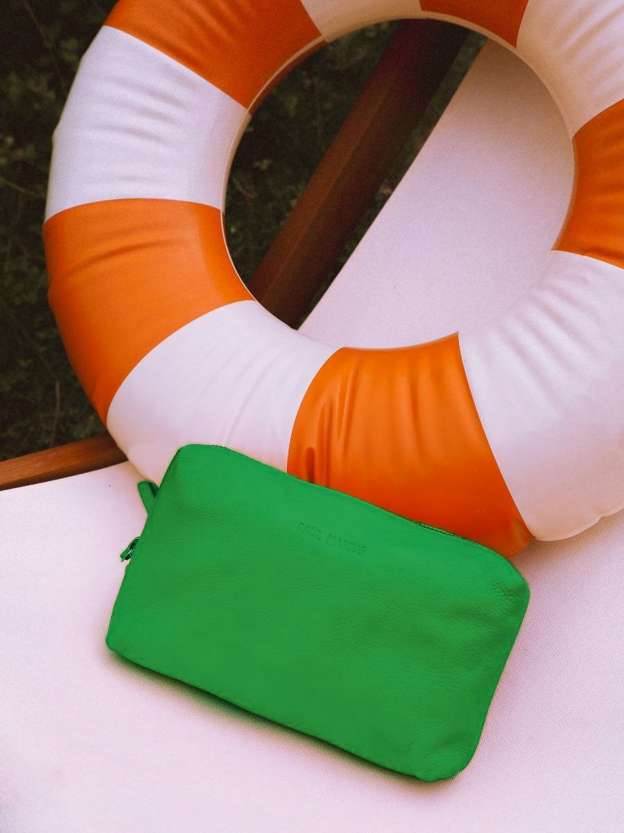 photo-portee-pochette-cuir-vert-adele-sorbet-kiwi-paul-marius-m500-sb-gr