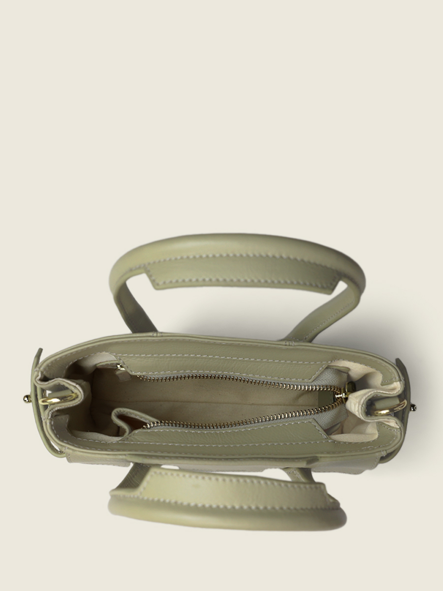 photo-portee-mini-sac-main-cuir-vert-madeleine-xs-art-deco-amande-paul-marius-w31xs-ad-al