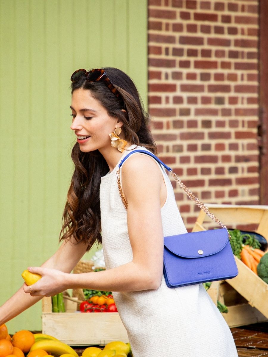 Bertille Azur Bleu Roi sac pochette en cuir bleu pour femme PAUL MARIUS