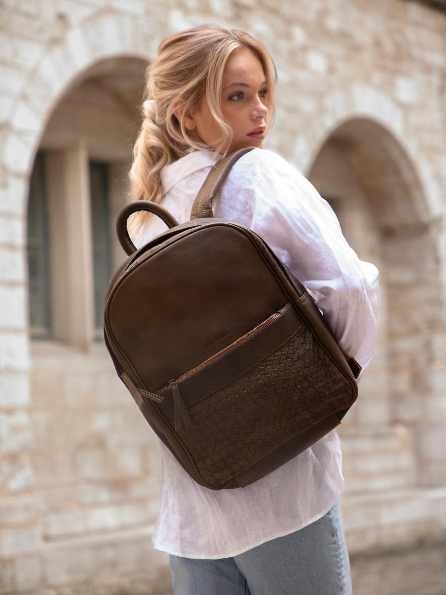 photo-vue-de-face-sac-a-dos-en-cuir-kaki-lebordelais-kaki-paul-marius-m201w-k