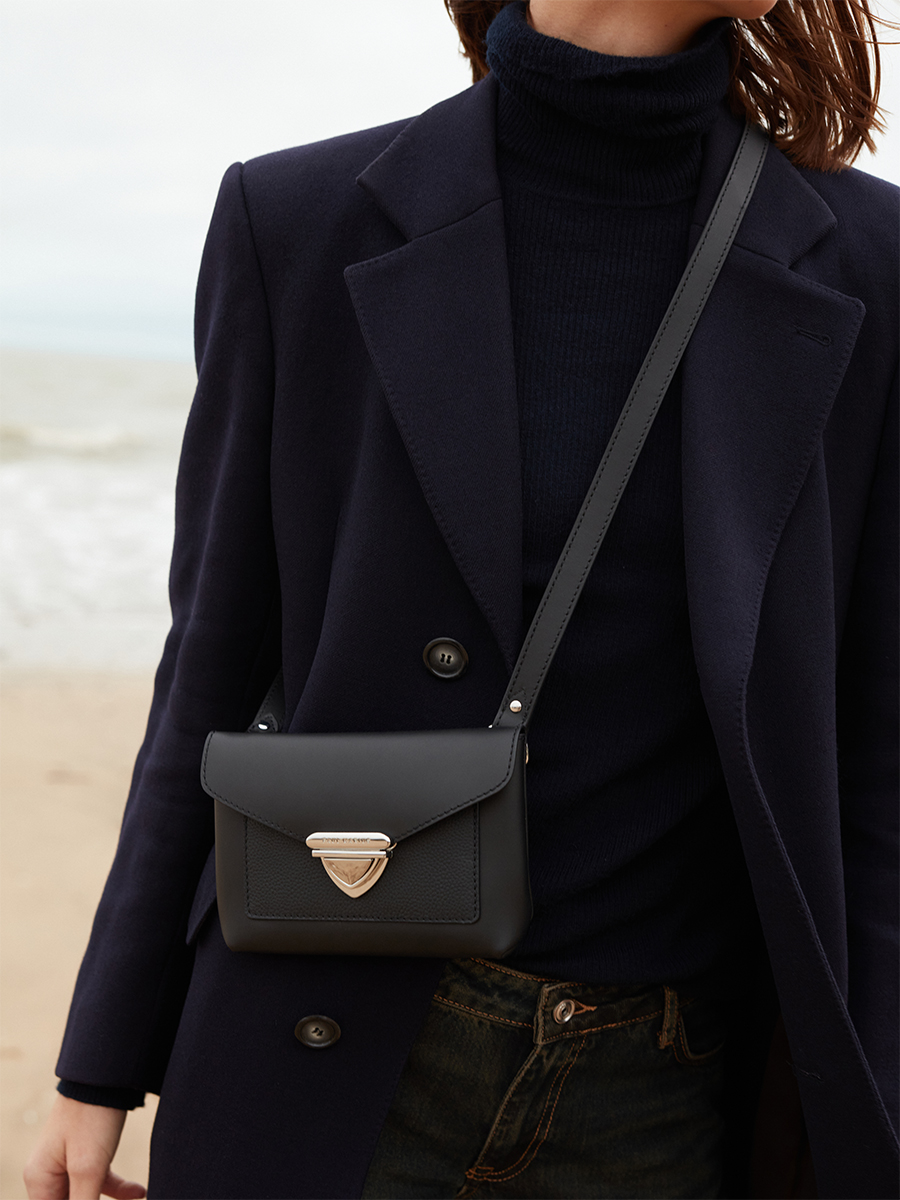 cabas-lecaprice-noir-charbon-cuir-femme-zoom-matiere-w64-m-bm-b