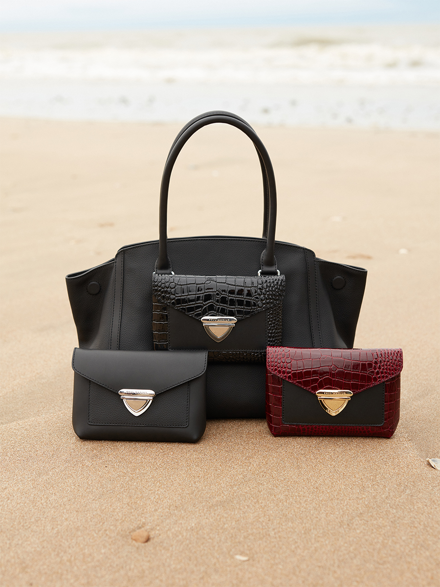 mini-sac-main-bordeaux-lecaprice-pochette-croco-cuir-zoom-matiere-w65-cr-ver-dr 