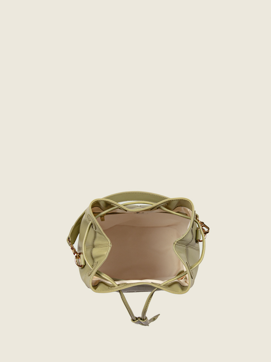 sac-seau-cuir-capucine-amande-vue-portee-w39-al