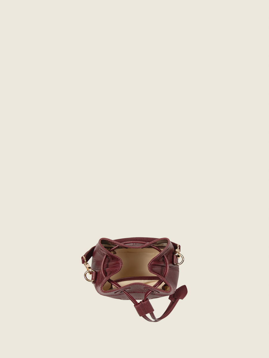 mini-sac-seau-cuir-capucine-xs-pourpre-vue-portee-w39xs-p