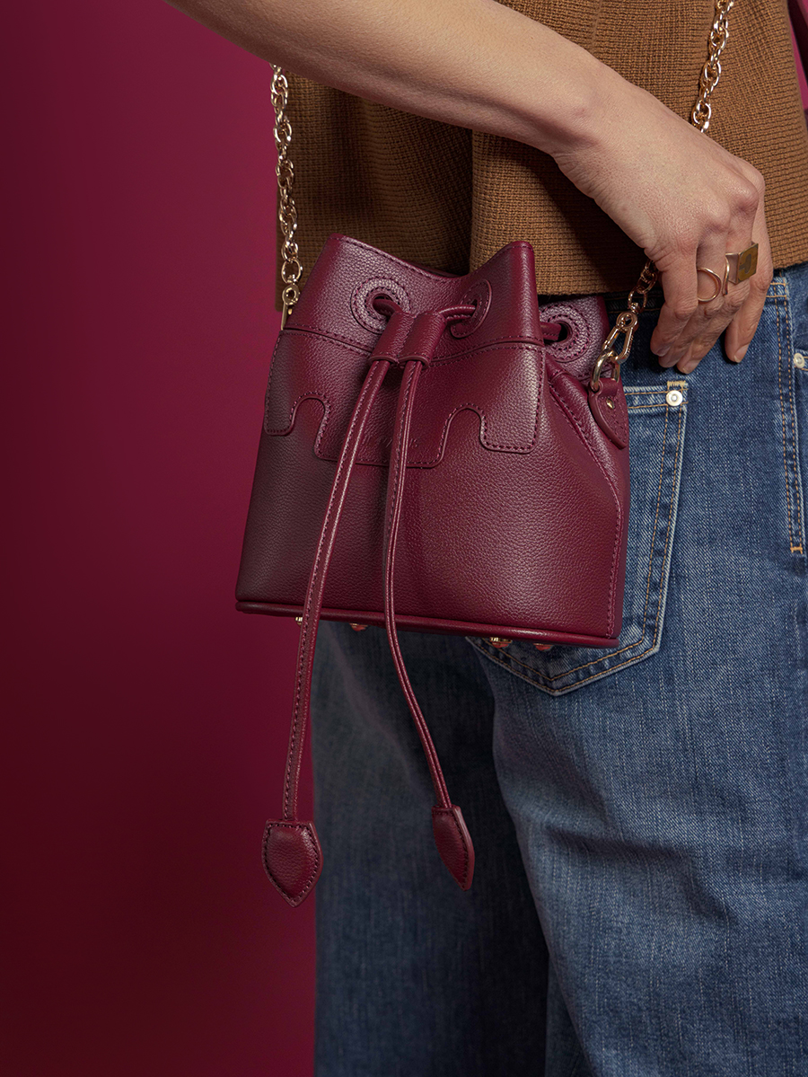 mini-sac-seau-cuir-capucine-xs-pourpre-vue-cote-w39xs-p
