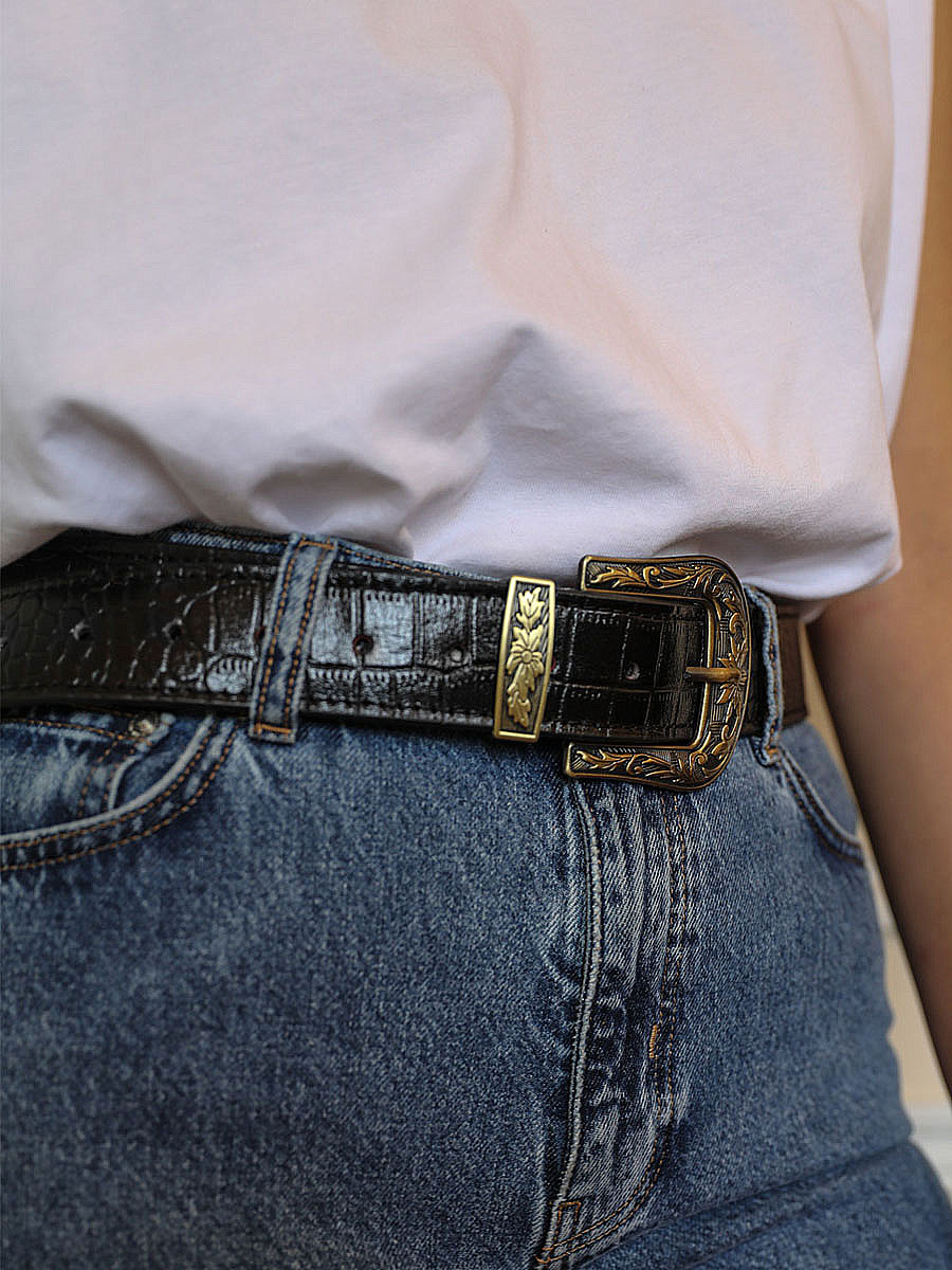 photo-portee-ceinture-cuir-femme-leceinture-alligator-noir-paul-marius-lb-w-115-a-b