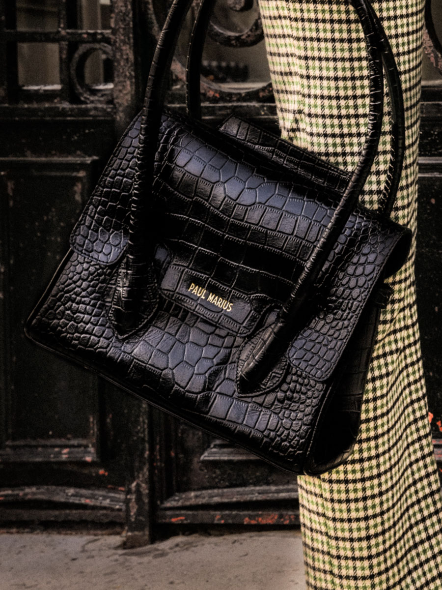 photo-portee-sac-main-cuir-femme-colette-s-alligator-noir-paul-marius-w028s-a-b