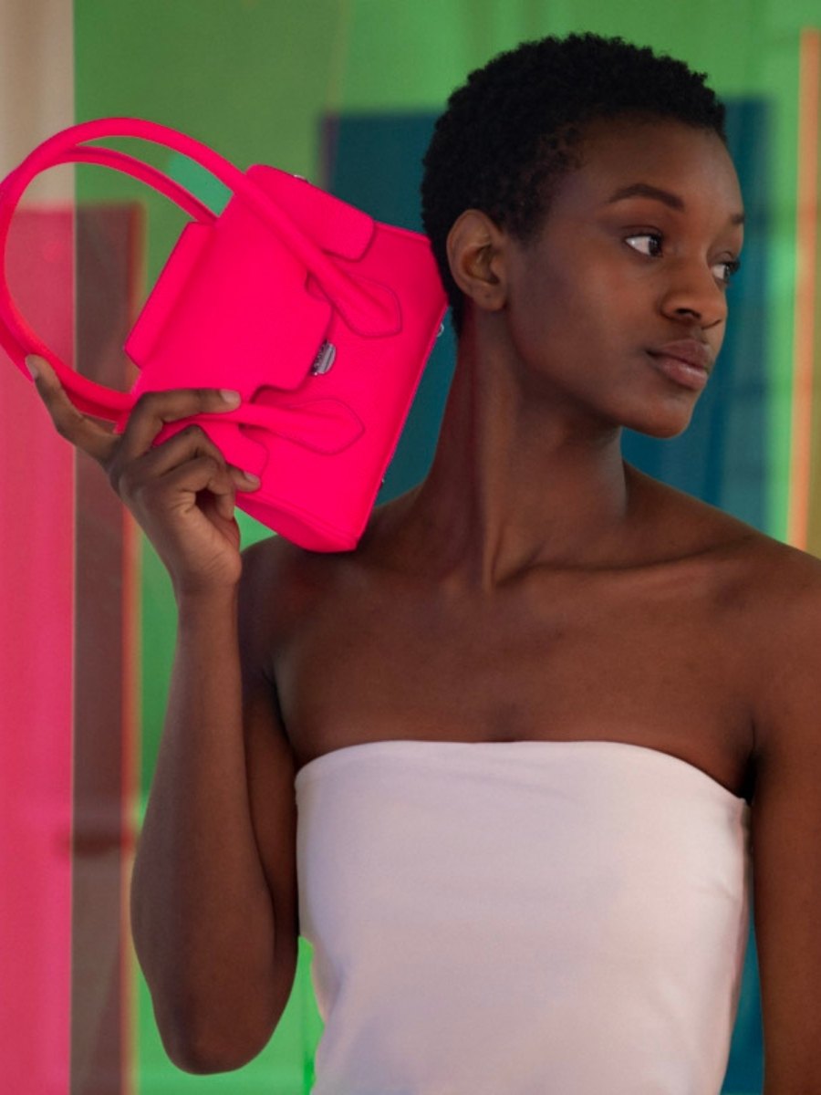 photo-vue-bandouliere-mini-sac-a-main-cuir-rose-colette-xs-neon-paul-marius-w28xs-ne-pi