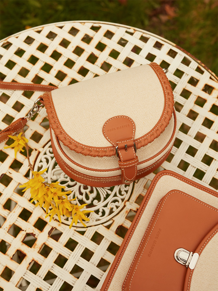 Petit sac bandoulière toile beige LeBobo Escapade - Toile Beige photo focus matiere