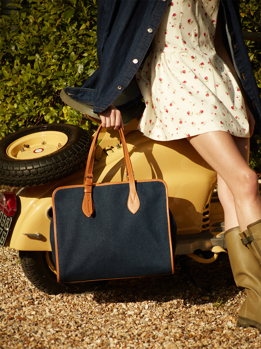 Sac cabas L en jean bleu & cuir LeCabas L Escapade - Denim Brut vue cote