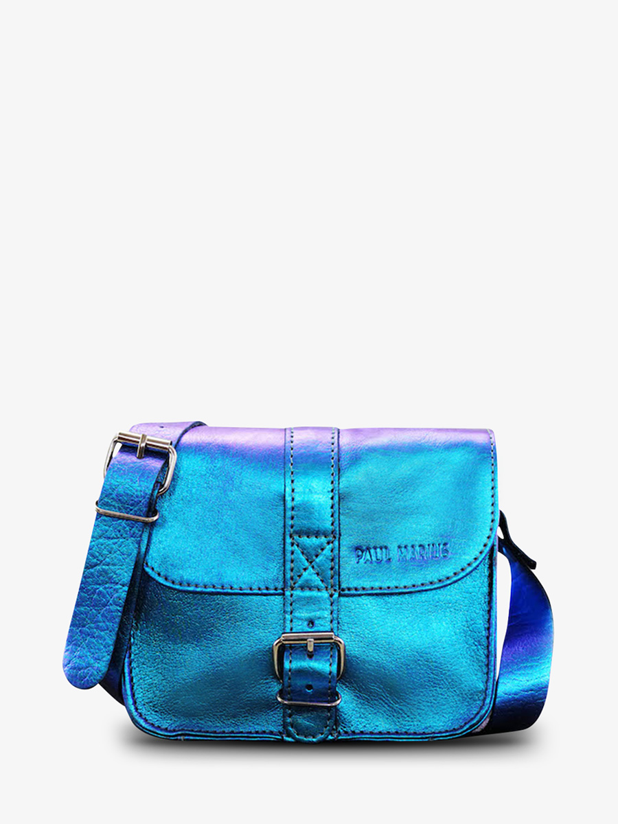 photo-vue-de-cote-petit-sac-bandouliere-cuir-femme-bleu-lessentiel-scarabee-paul-marius-m21-p-blu