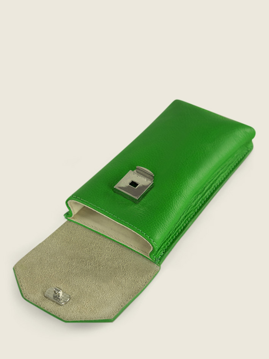 photo-vue-interieure-sac-telephone-cuir-vert-eva-neon-vert-paul-marius-m71-ne-gr
