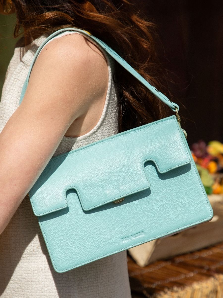 Sac cuir bleu ciel outlet