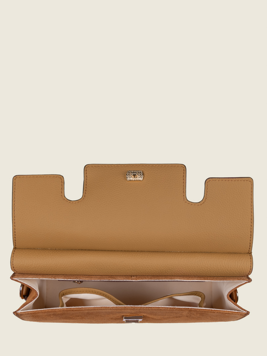 sac-baguette-cuir-gabrielle-fauve-vue-interieure-w42-su-co