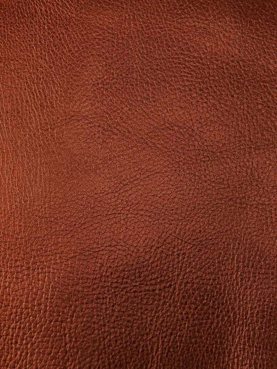 photo-vue-zoom-matiere-porte-carte-bancaire-cuir-cuivre-leporte-cartes-gabin-ginger-paul-marius-m55-m-o