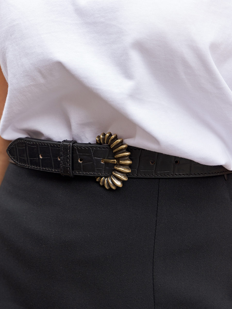 photo-vue-portee-ceinture-en-cuir-noir-laceinture-zelie-heritage-noir-de-jais-paul-marius-lb-115-cr-b