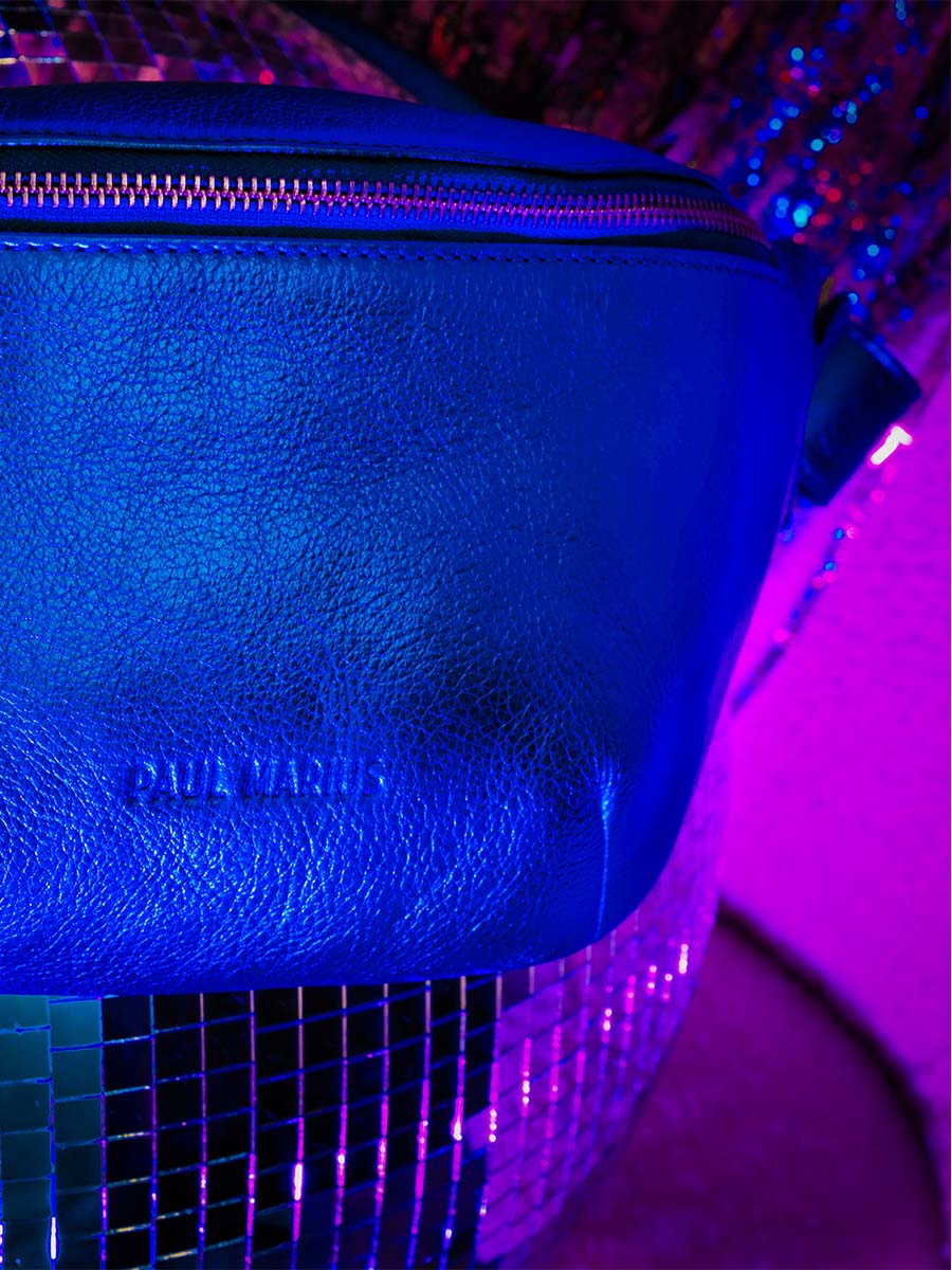 photo-porte-sac-banane-cuir-femme-bleu-labanane-ultraviolet-paul-marius-m503-uv-b