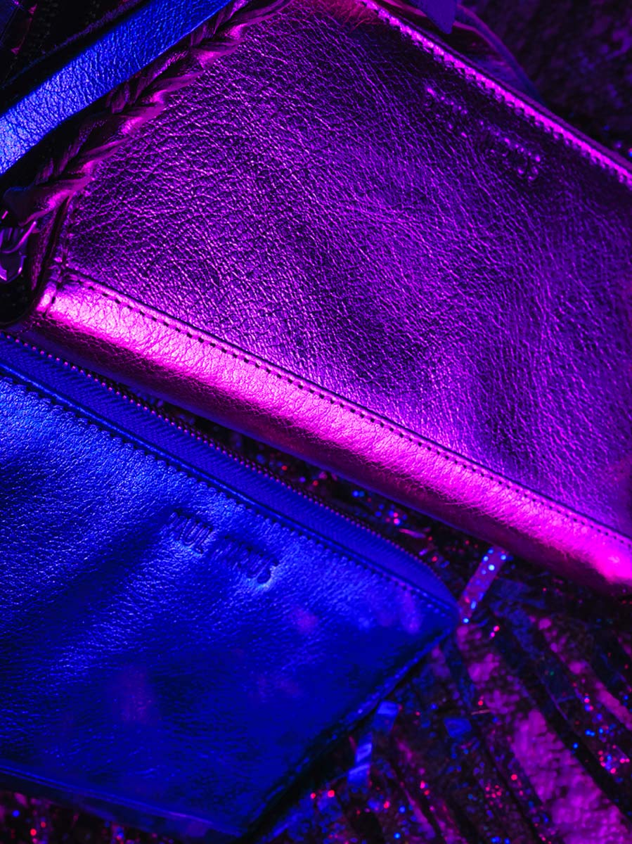 photo-porte-portefeuille-cuir-femme-bleu-le-portefeuille-charlotte-ultraviolet-paul-marius-m63-uv-b