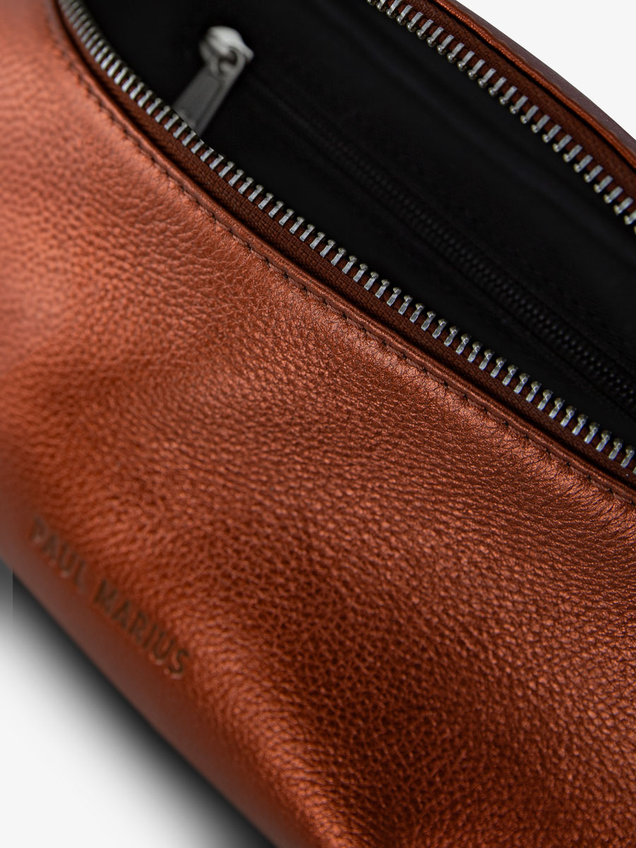 photo-vue-interieure-sac-banane-cuir-cuivre-labanane-ginger-paul-marius-m503-m-o