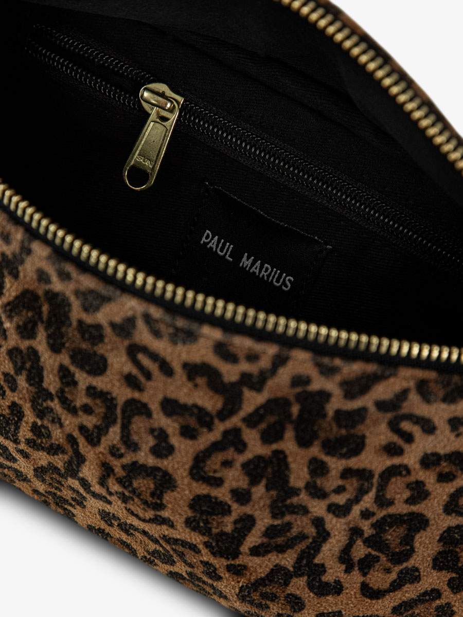 photo-vue-interieure-sac-banane-cuir-leopard-noir-labanane-leopard-noir-paul-marius-m503-lp-b