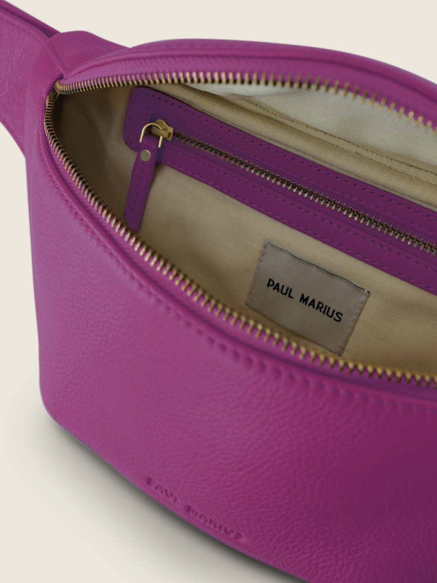 photo-vue-interieure-sac-banane-cuir-violet-labanane-sorbet-cassis-paul-marius-m503-sb-p