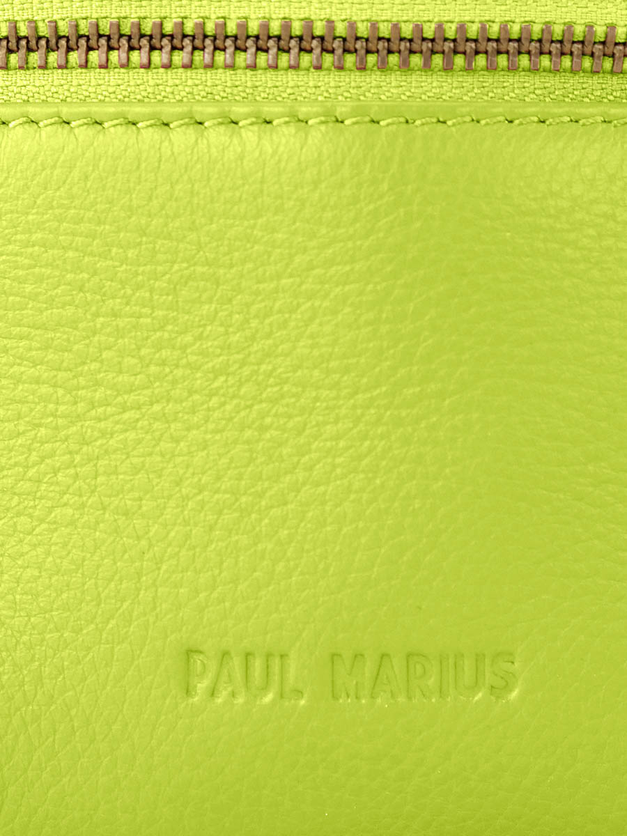 photo-focus-matiere-mini-sac-banane-cuir-vert-labanane-xs-sorbet-pomme-paul-marius-m503xs-sb-lgr