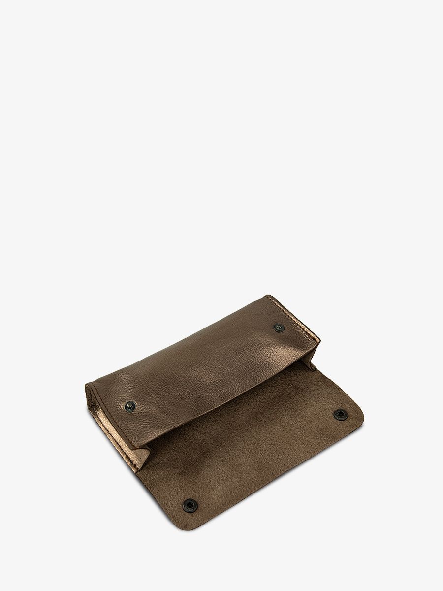 photo-vue-de-cote-trousse-scolaire-cuivre-latrousse-de-paul-cuivre-paul-marius-m58-c