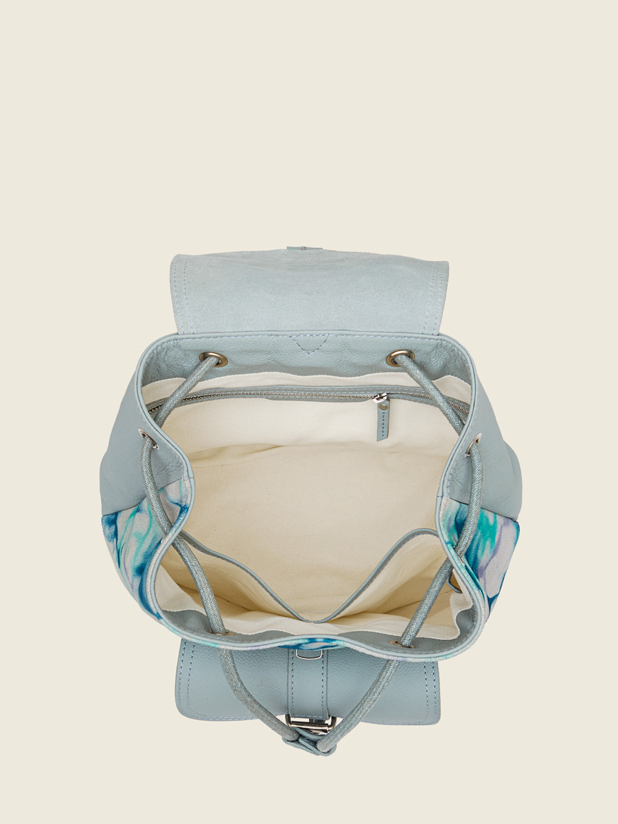 Sac à dos en cuir bleu LeBaroudeur - Tie & Dye Bleu vue portee