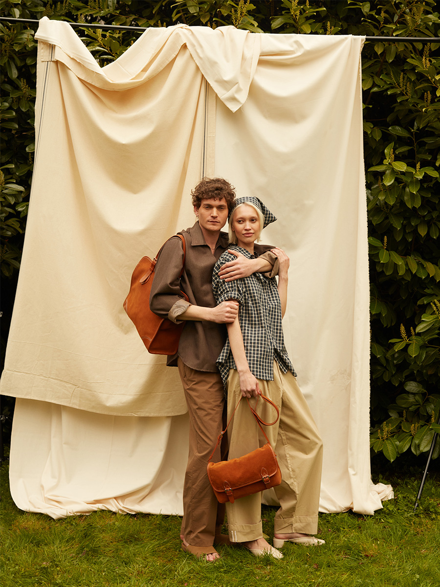 Sac cabas en daim LeCabas L - Fauve vue cote
