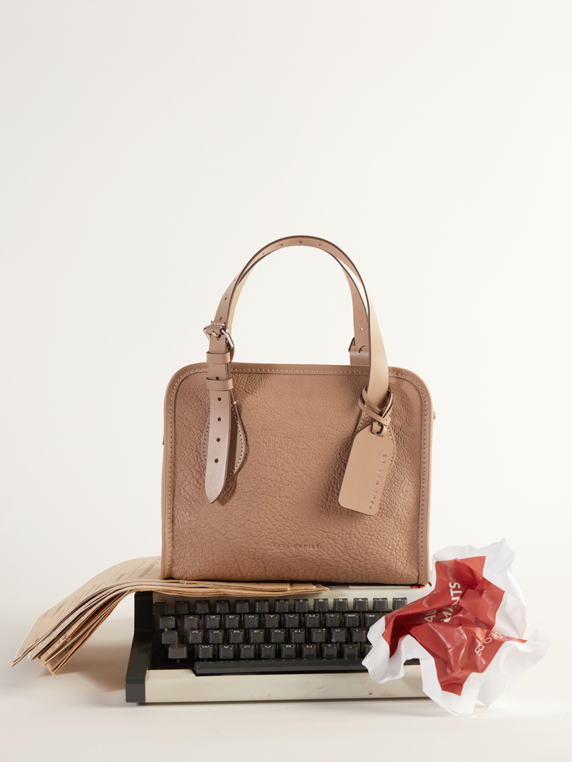 lecabas-s-taupe-cuir-femme-zoom-matiere-w81s-bei