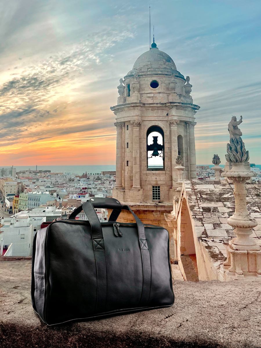 photo-interieur-sac-de-voyage-cuir-noir-leglobe-trotter-noir-paul-marius-m102-b