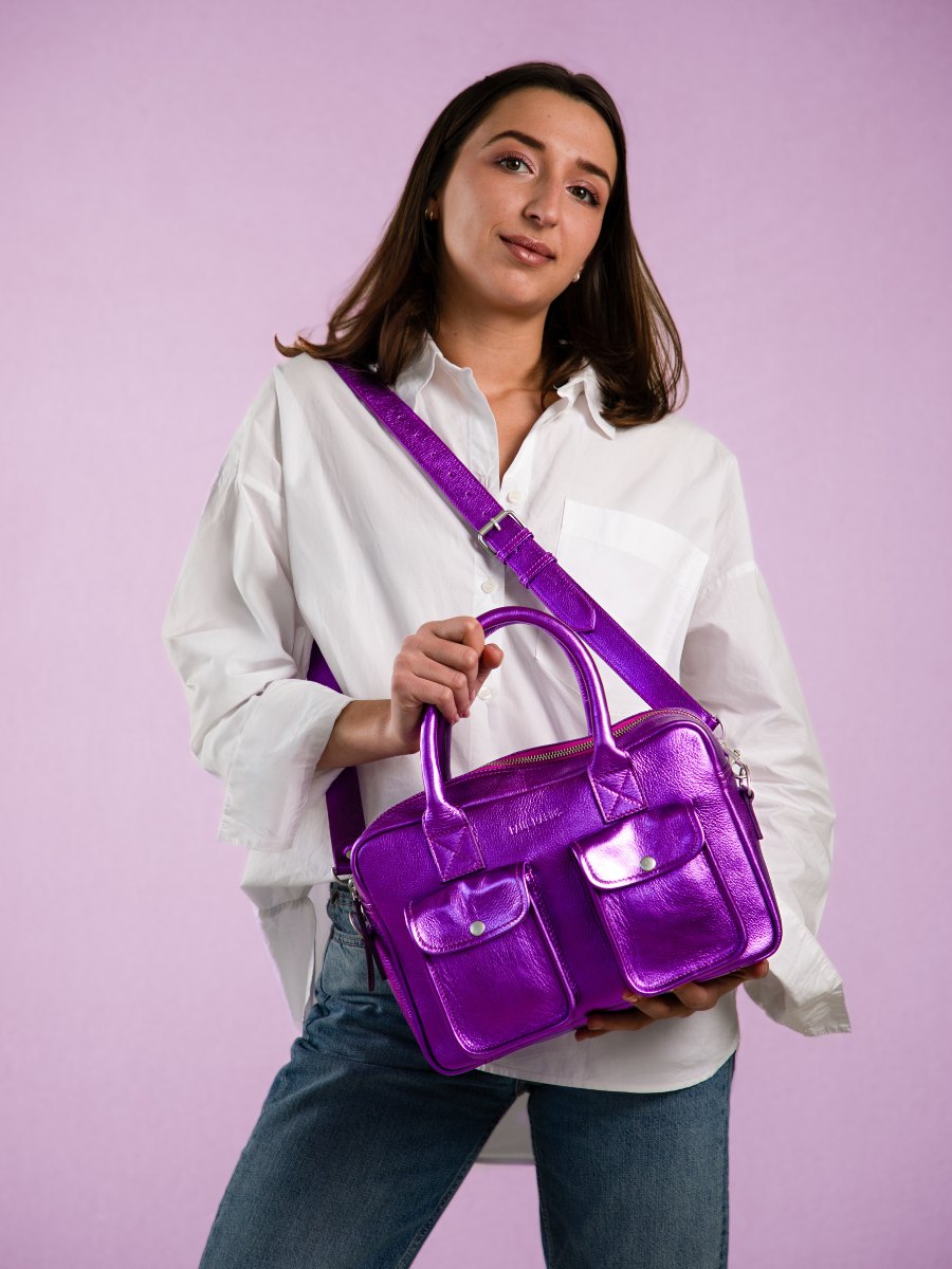 photo-vue-portee-sac-main-cuir-violet-metallise-ledandy-s-bonbon-paul-marius-w04s-m-p