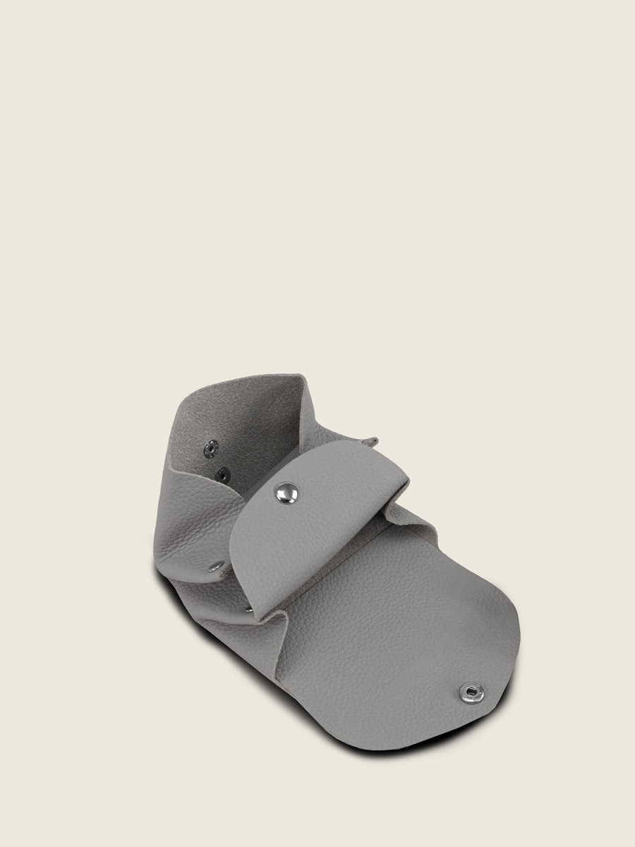 porte-monnaie-gris-cuir-galet-legustave-vue-cote-clp-bm-gre 