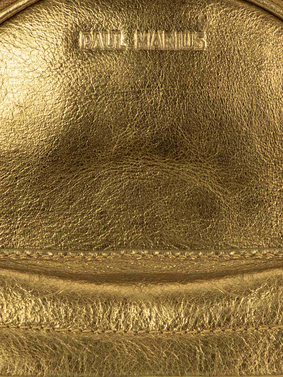 photo-vue-de-zoom-matiere-petit-sac-a-dos-cuir-femme-dore-lemini-intrepide-bronze-paul-marius-m37s-og