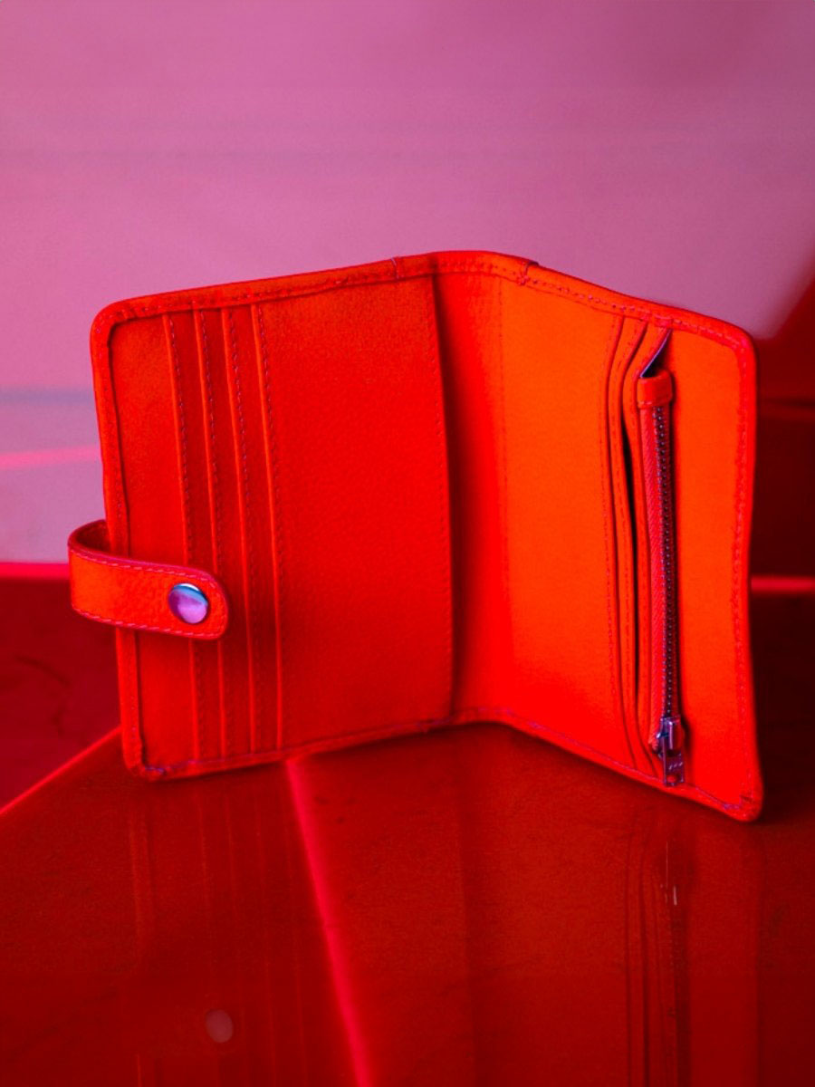 photo-vue-portee-portefeuille-cuir-orange-leportefeuille-jeanne-neon-paul-marius-m34-ne-o