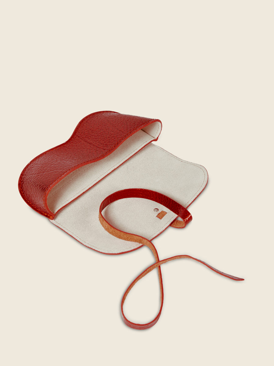Étui à Lunettes en cuir rouge L'Étui à Lunettes - Star Flamme vue cote