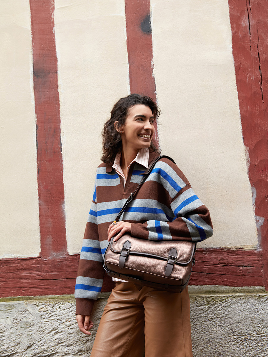sac-bandouliere-cuir-loulou-cuivre-vue-portée-w78m-c