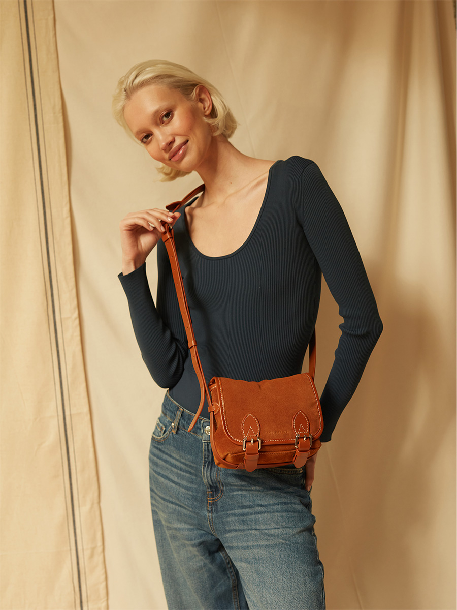 Mini sac bandoulière en daim Loulou S - Fauve vue dos