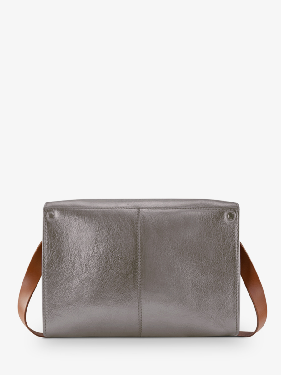 photo-vue-interieur-sac-bandouliere-cuir-argente-lindispensable-acier-paul-marius-w08-gm