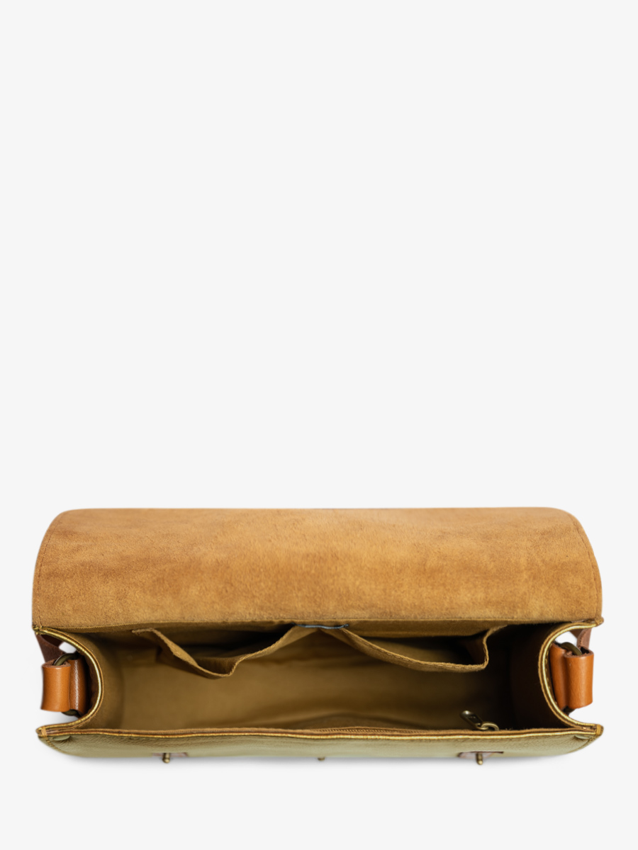 gold-leather-shoulder-bag-lindispensable-steel-paul-marius-ambient-picture-w08-gm