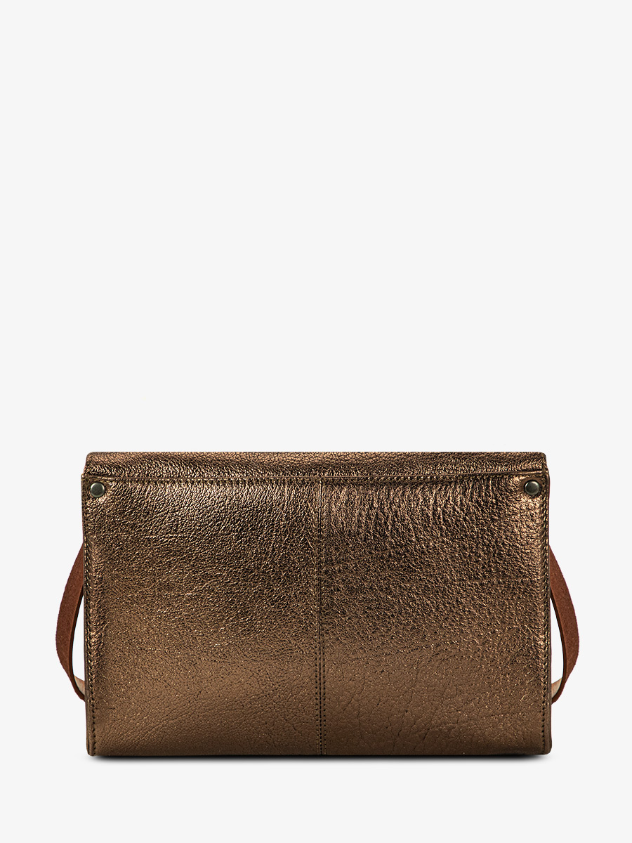 photo-vue-de-dos-sac-bandouliere-cuir-femme-cuivre-lindispensable-cuivre-paul-marius-w08-c