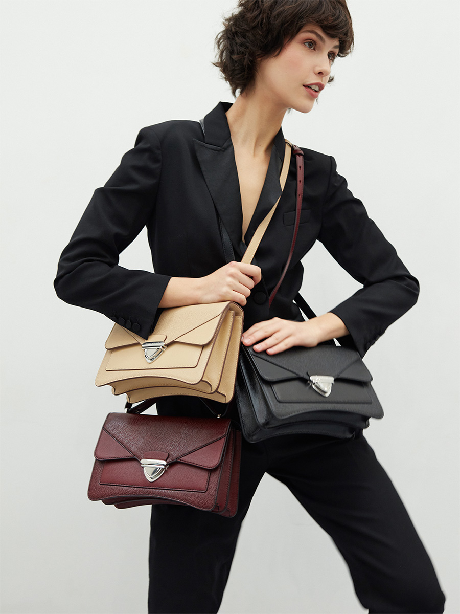 madame-george-sac-femme-cuir-beige-zoom-matiere-w63-cav-bei