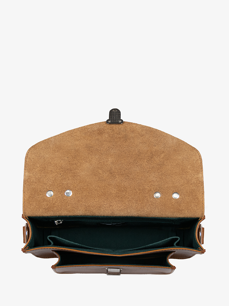 sac-bandouliere-cuir-marron-mademoiselle-george-le-mans-classic-2025-vue-interieure-w05-lemans25-l