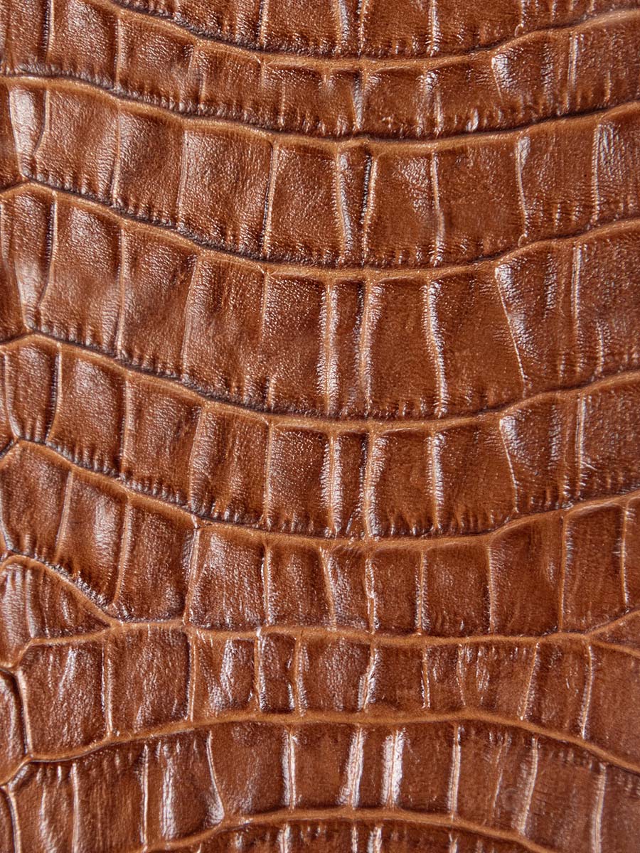 photo-vue-zoom-matiere-porte-feuille-cuir-marron-leportefeuille-jeanne-heritage-marron-glace-paul-marius-m34-cr-db