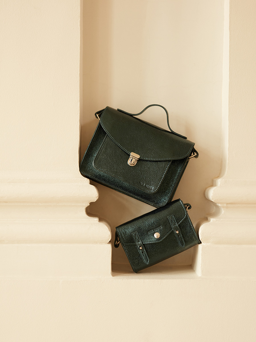 sac-bandouliere-cuir-vert-scintillant-mademoiselle-george-minuit-vue-portee-w05-m-gr