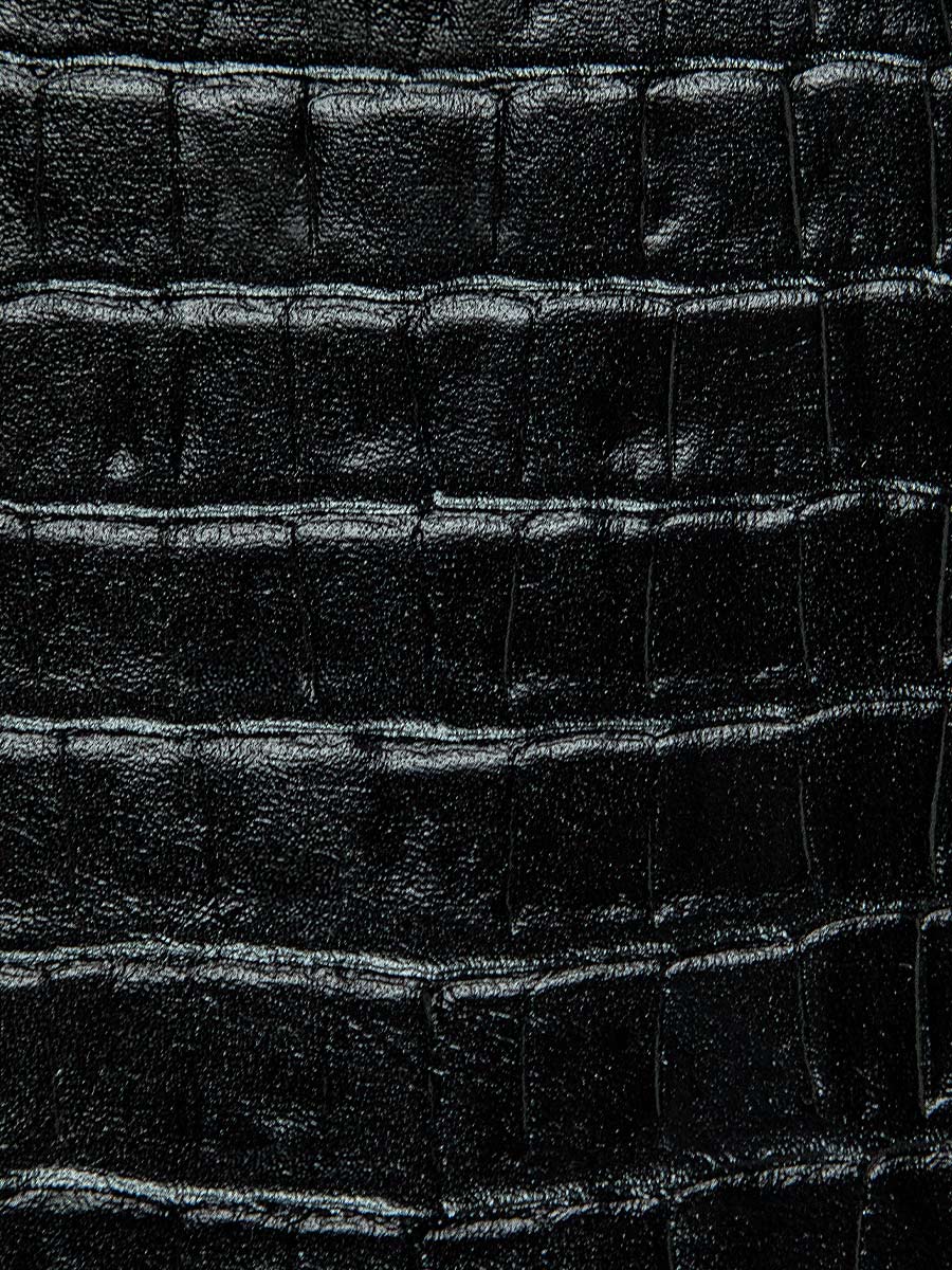photo-vue-zoom-matiere-porte-feuille-cuir-noir-leportefeuille-jeanne-heritage-noir-de-jais-paul-marius-m34-cr-b